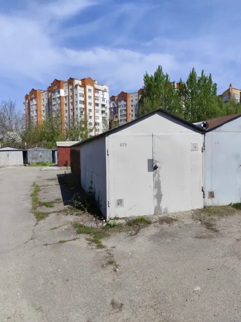 Металевий гараж для авто або складу