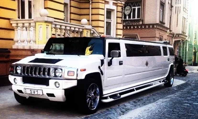 025 Лімузин Hummer H2 на день народження в Києві