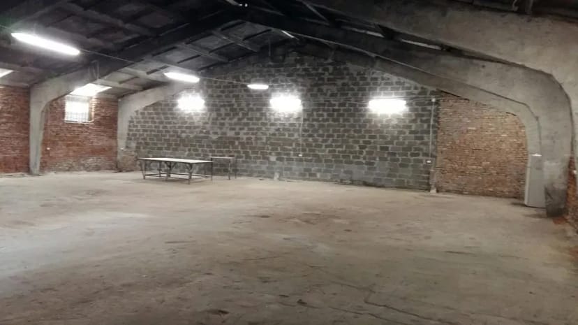  Складскі та офісні приміщення