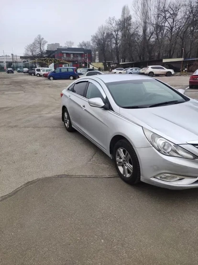 Автомобіль Hyundai