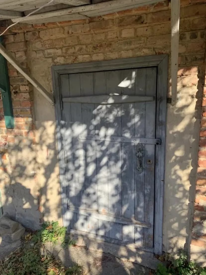 Гараж-склад для зберігання мотоцикла або речей