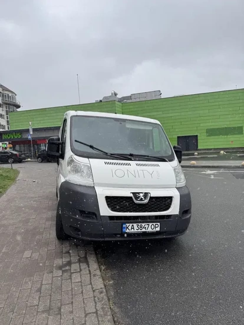 Peugeot Boxer вантажний мікроавтобус 2014