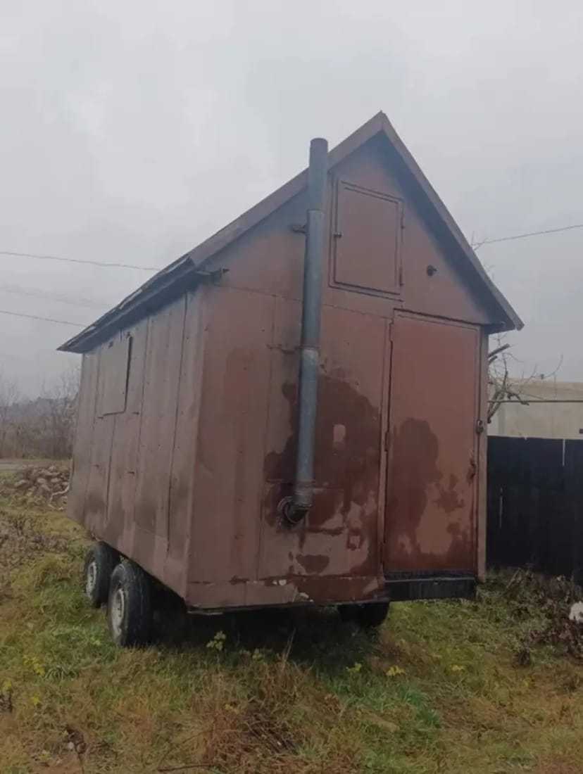 Будинок на колесах для польових та лісових умов