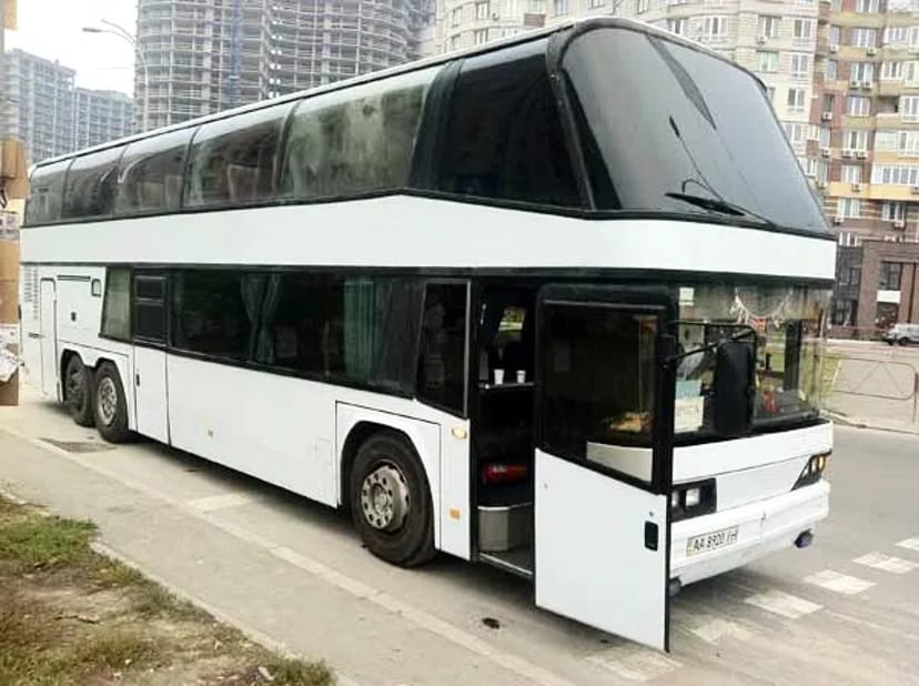 335 Автобус на весілля Neoplan 70 місц