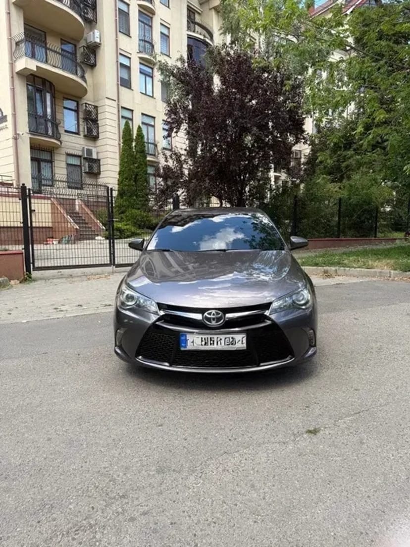 Авто Toyota Camry — ідеальний варіант для таксі