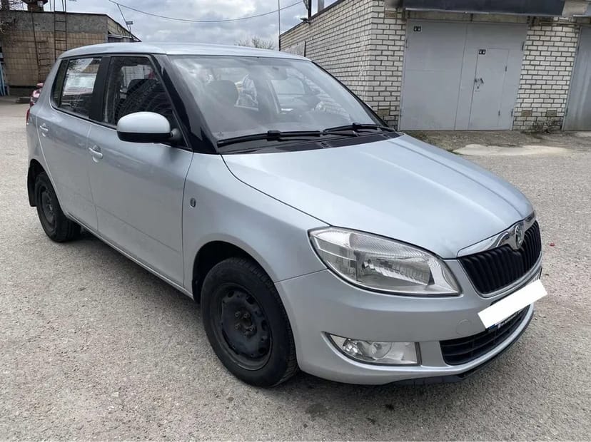 Авто Skoda Fabia для такси