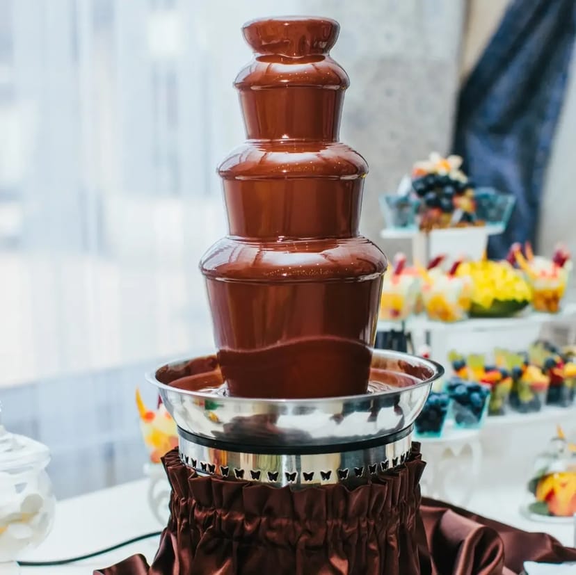 Шоколадний фонтан на весілля, ювілей, день народження
