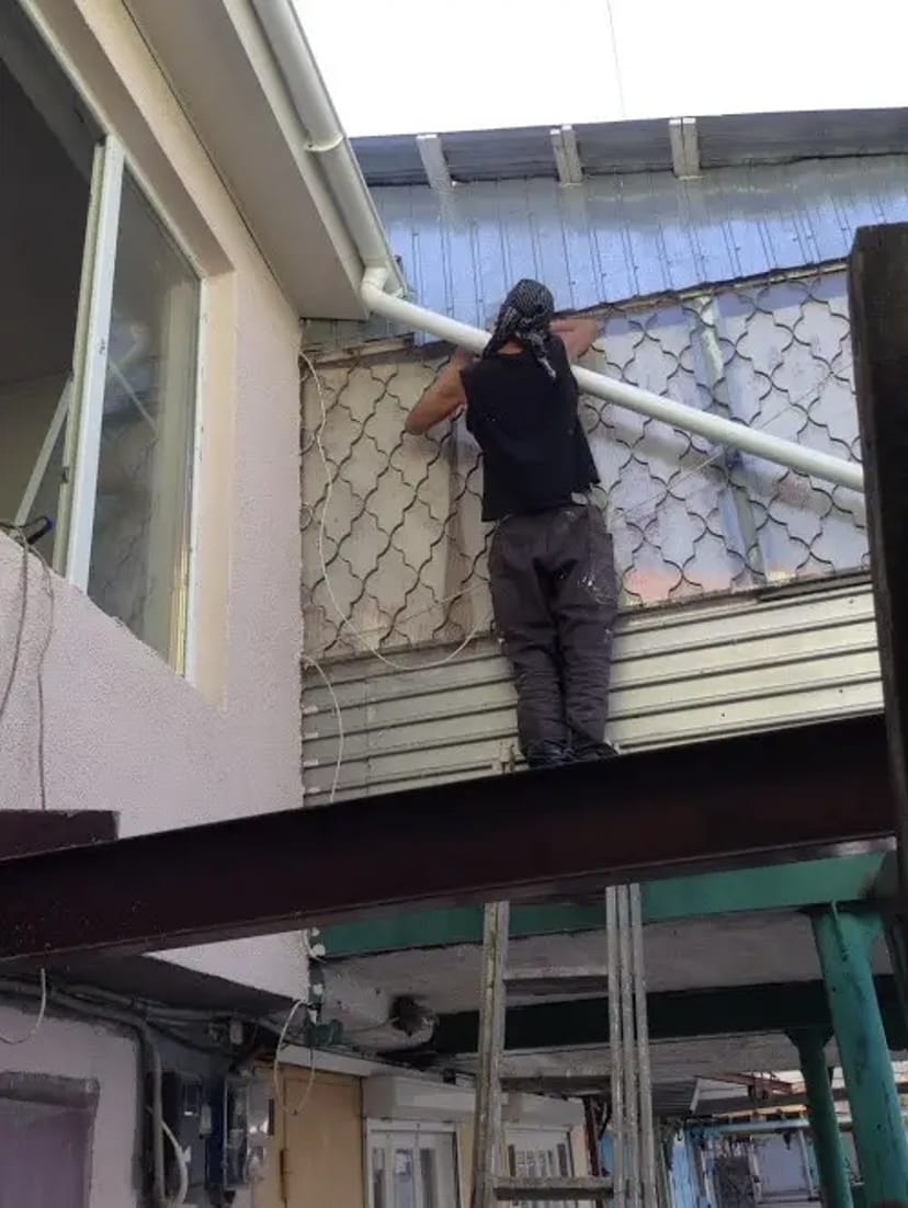 Монтаж водостічних труб, систем відливів від 200 ₴/пог.м