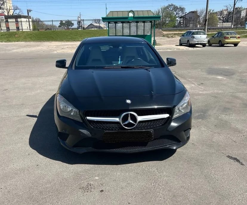 Mercedes-Benz CLA250 комфорт-класу (2014)