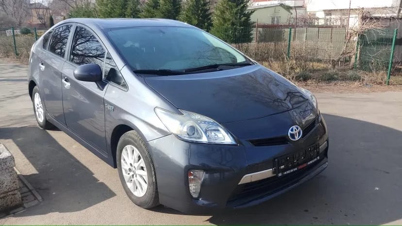 Toyota Prius електро+газ+бензин