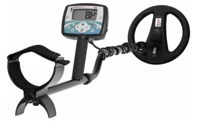 Металошукач Minelab X-Terra 705 для пошуку загублених речей