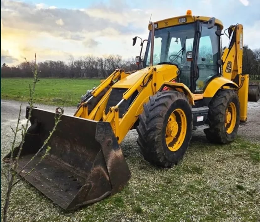 Послуги трактора екскаватора