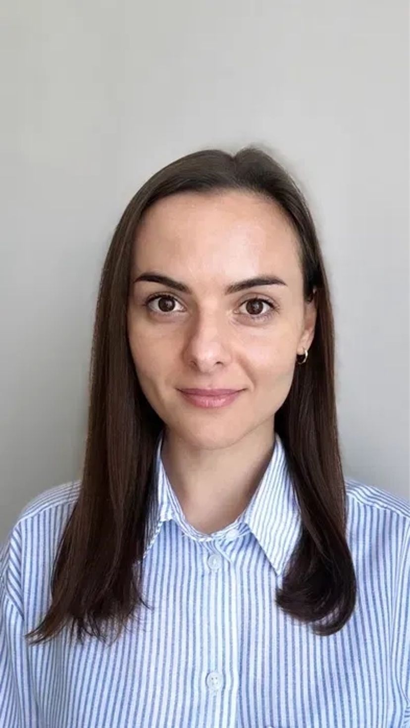 Провідний бухгалтер в аутсорсинговій компанії. Ведення ФОП.