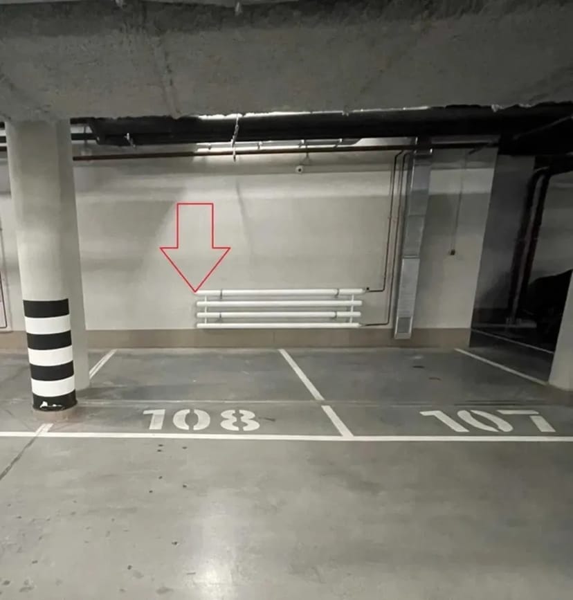 Паркомісце з електрозарядкою 20 кВт