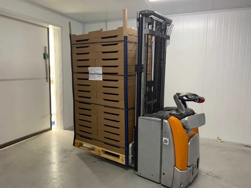 Висотний штабелер для складу - надійність!
