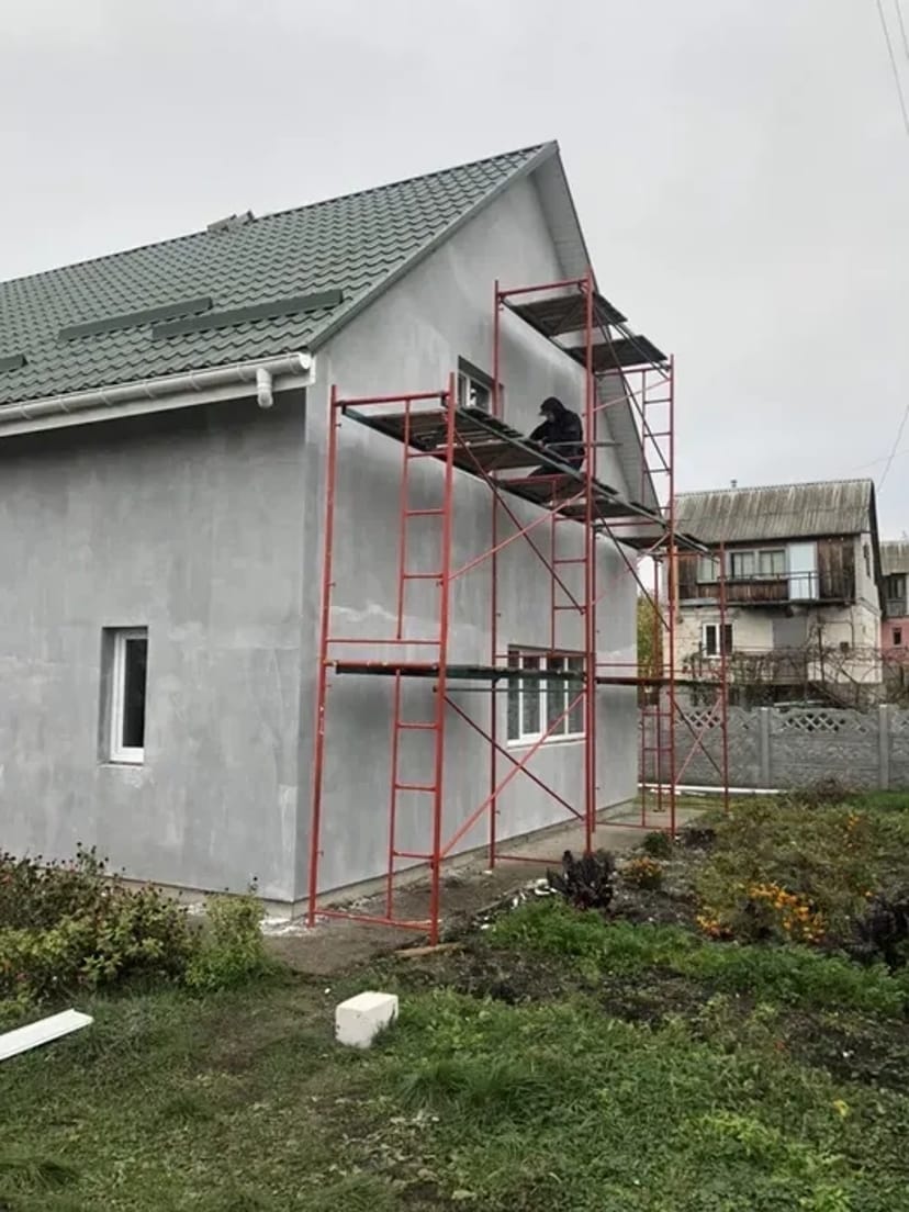 Будівельні ліси та тури