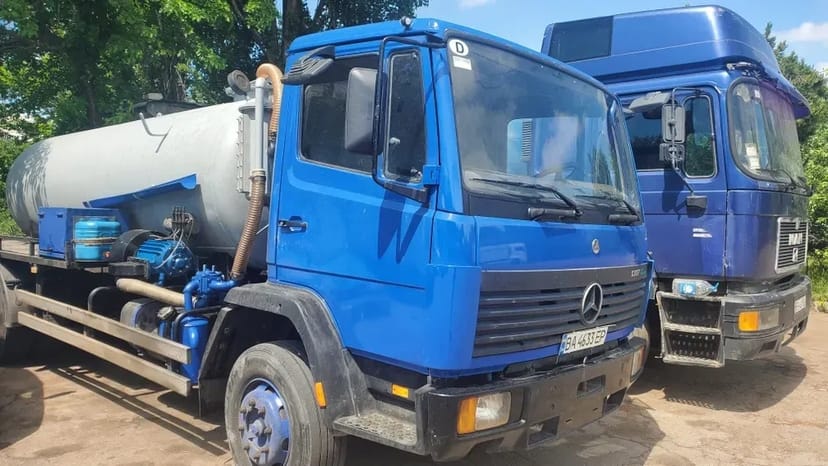 Викачування зливних ям та туалетів. Послуги асенізатора