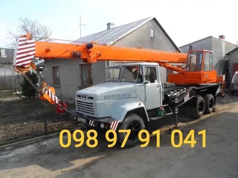 Послуги Автокрана. Надійне Підняття та Переміщення Вантажів.