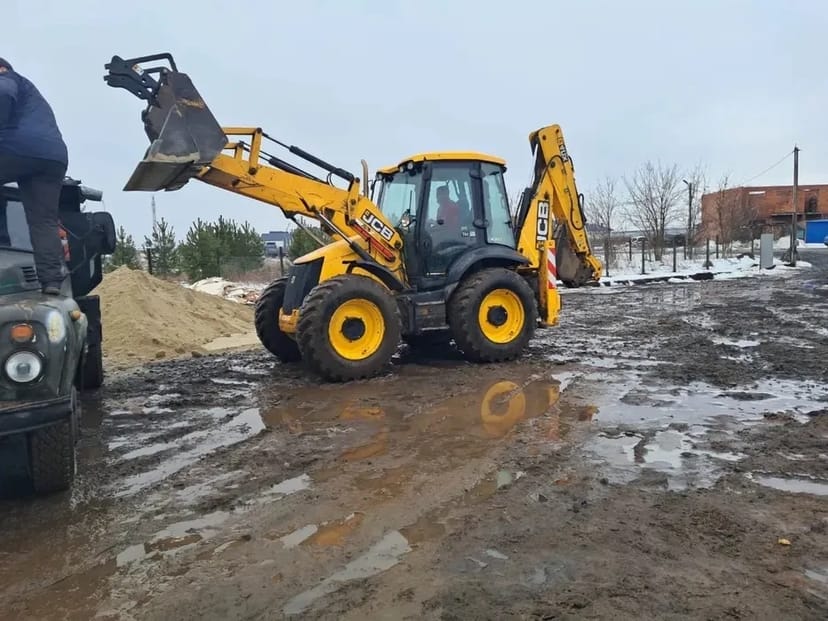 Екскаватор JCB будівельні та земляні роботи
