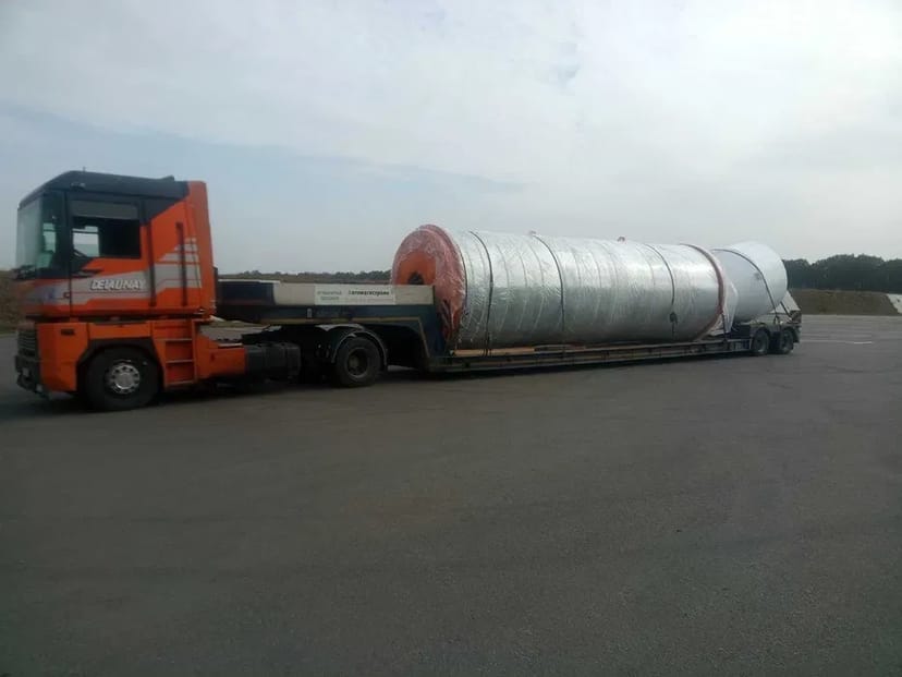 Перевезення негабаритного вантажу. Перевозка негабарита трал платформа