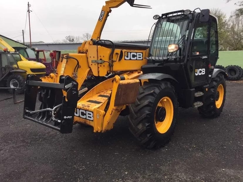 Навантажувач телескопічний JCB 531-70