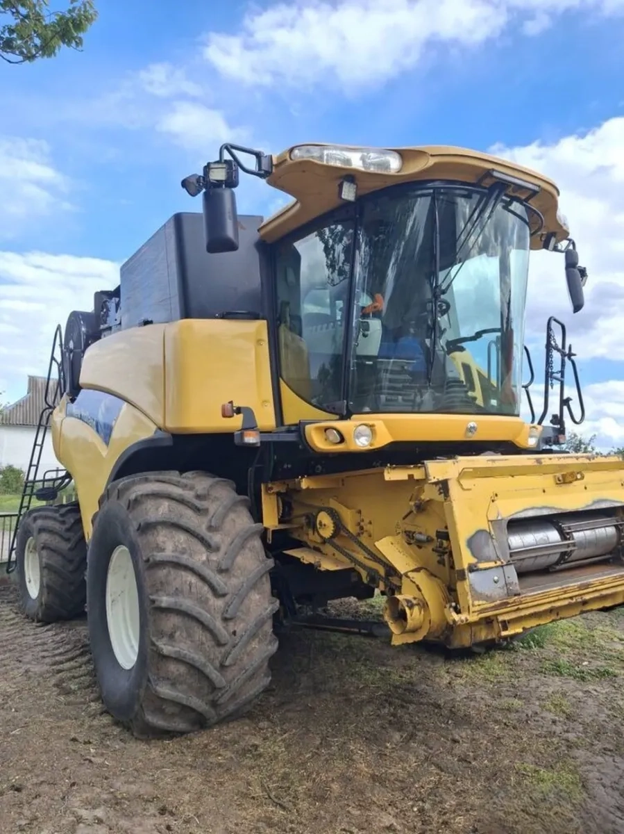 Зернозбиральний комбайн New Holland