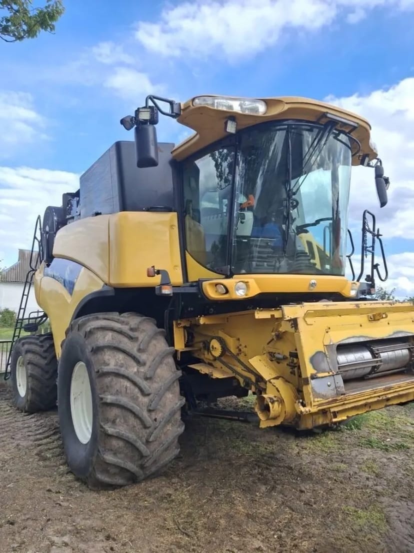 Зернозбиральний комбайн New Holland