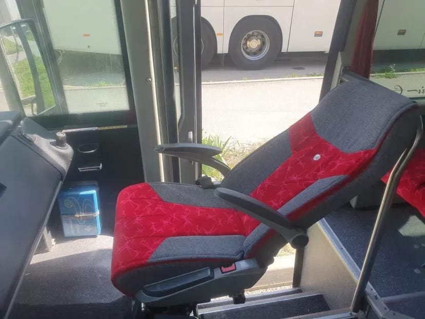 Автобуси по Україні та закордон