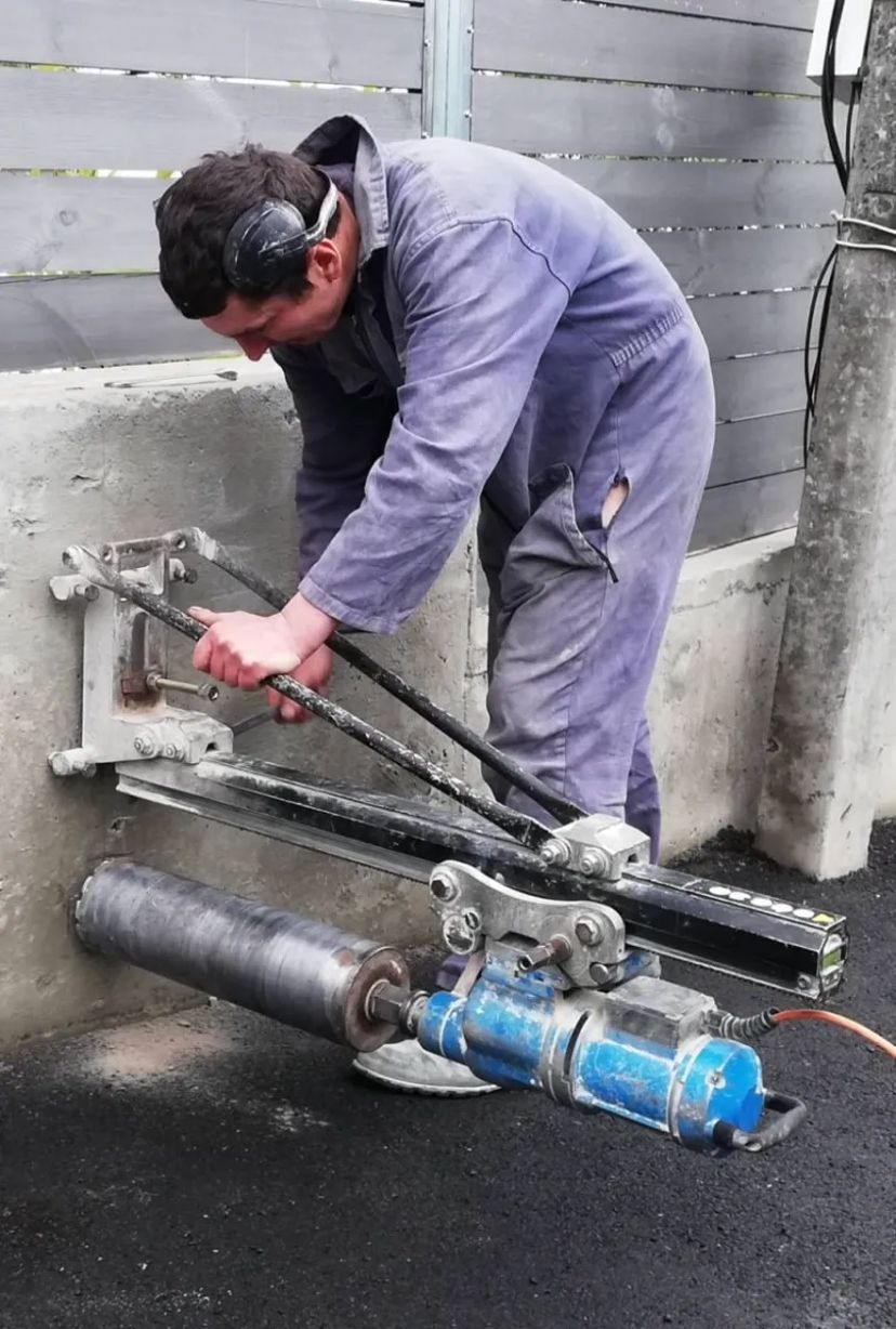 Виконання отворів