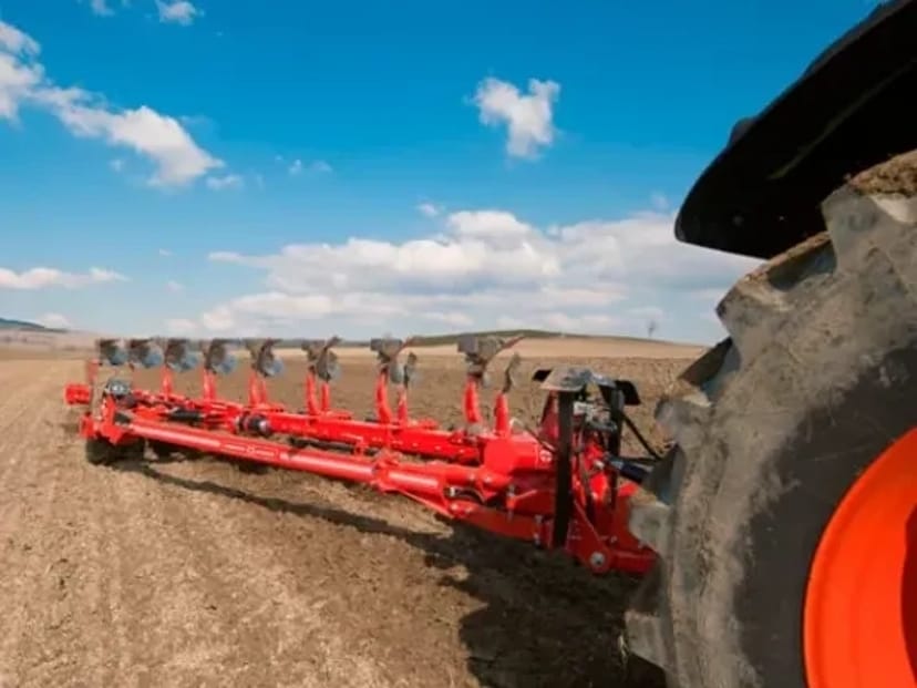 Плуг Gregoire Besson: потужність та надійність