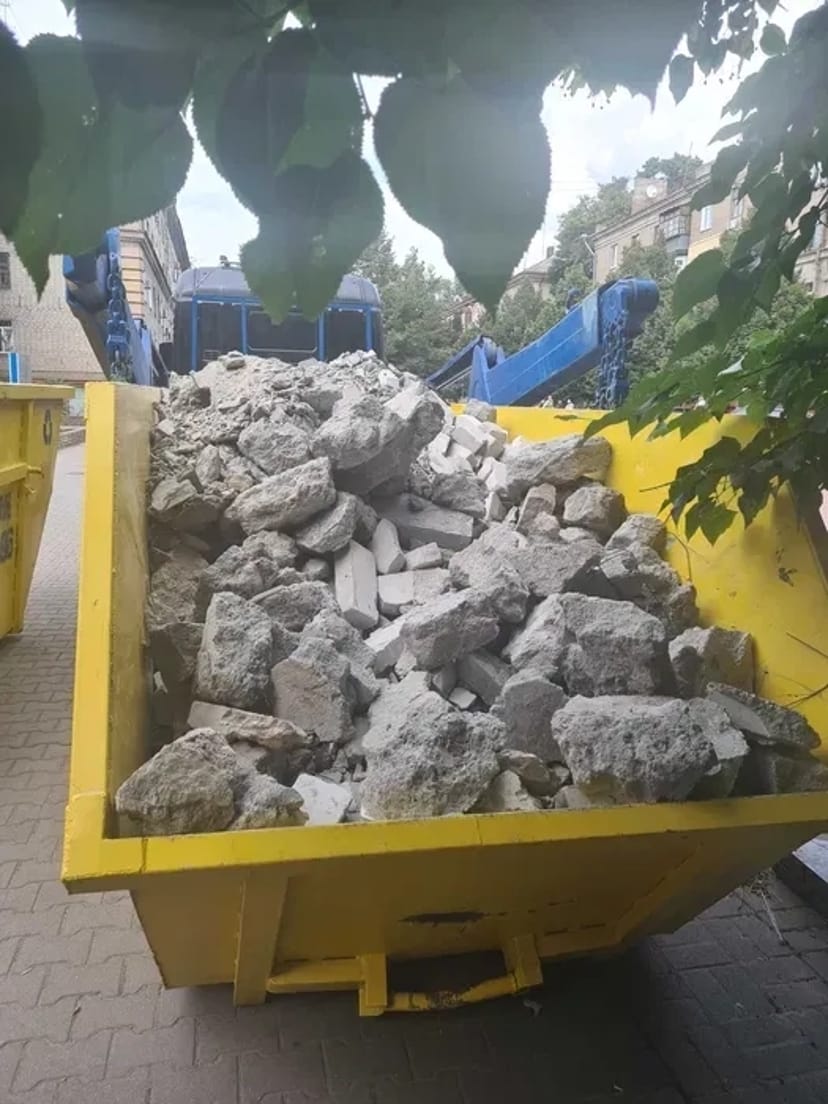 Знімний контейнер 9 куб. для будівельного сміття