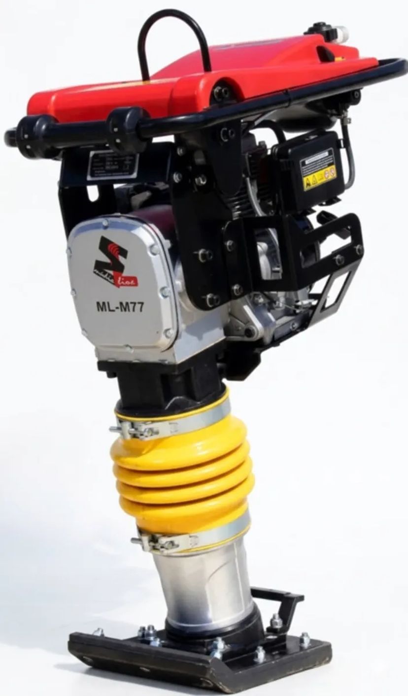 Професійна вібротрамбовка AGT ML-M77