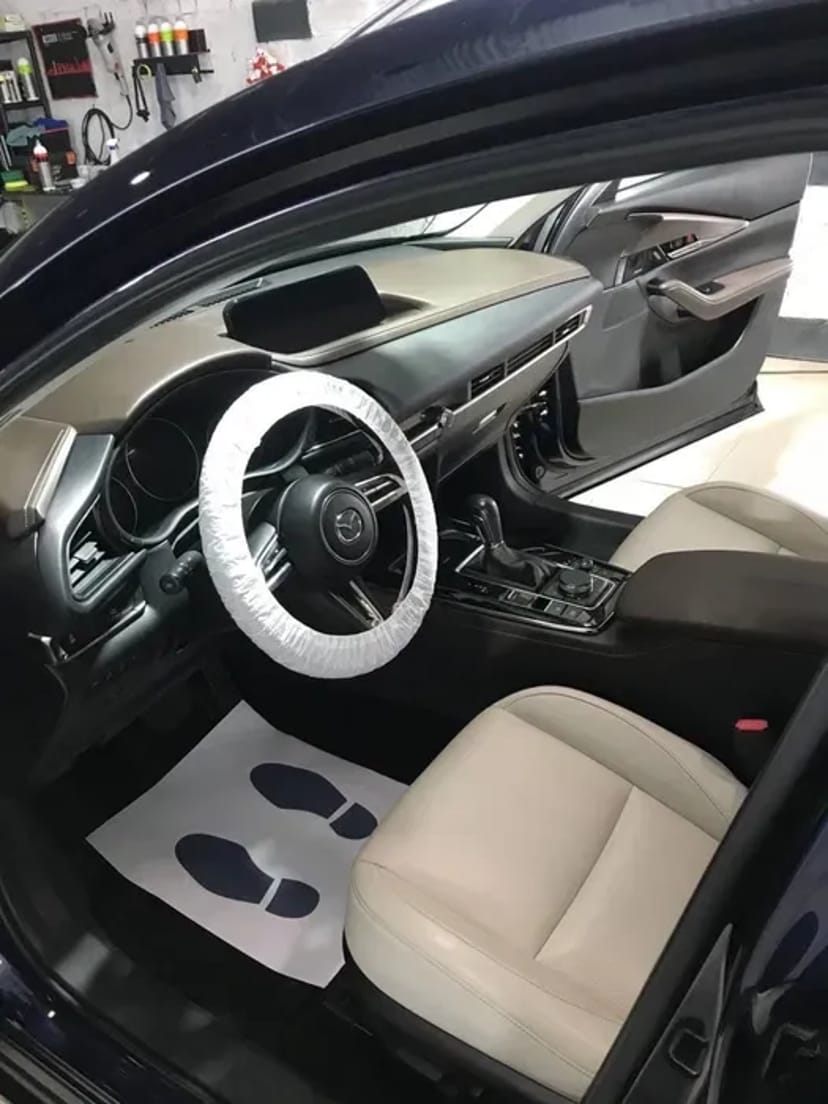 Послуги повної хімчистки салону авто з розбором і без