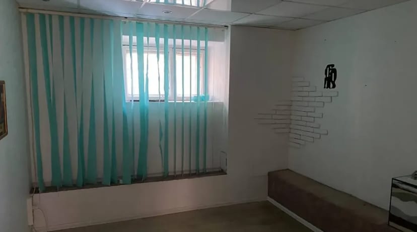 Комерційне приміщення на вул. Володимира Великого князя 15Б, площа 22 кв.м