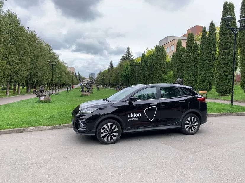 Нових електромобілів під таксі "Уклон"