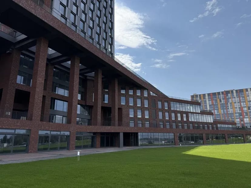 Паркінг ЖК Маяк, центр, Січеславська набережна