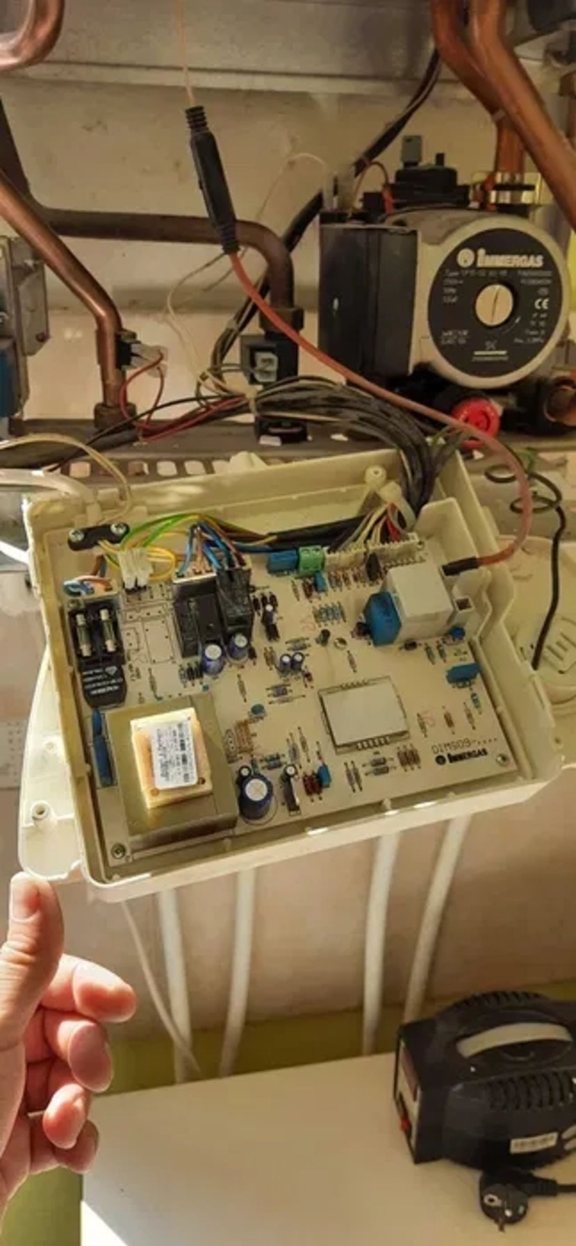 Ремонт газових котлів(газовых котлов).Ремонт плат,колонок,бойлерів.