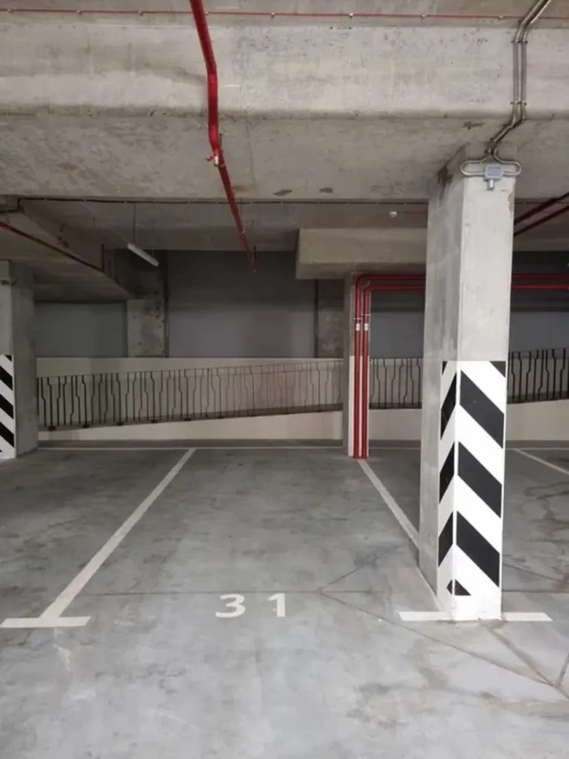 Паркомісце (паркінг) в Unit Home A05