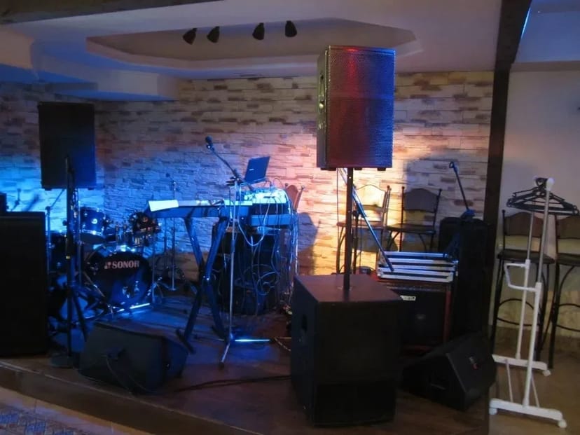 Звук, світло, озвучення, комплект звуку