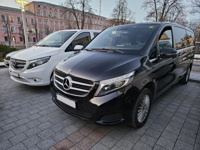 Замовлення мікроавтобусів та мінівенів в Києві по Україні та за кордон
