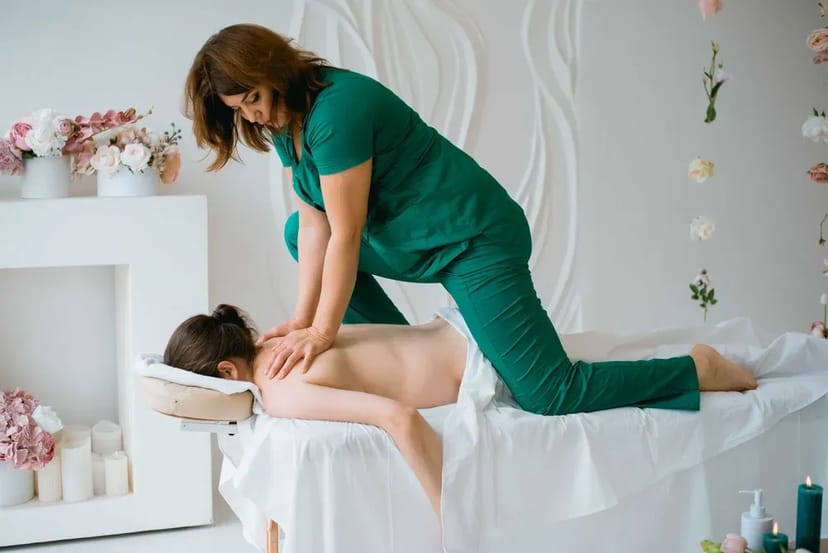 Lux масаж тіла та обличчя, східні та СПА-масажі, м. Дніпро, пл.Соборна від 1000 грн/годину