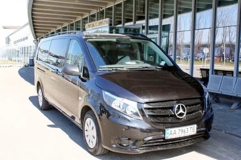 279 Мікроавтобус на весілля трансфер Mercedes Vito 447 чорний