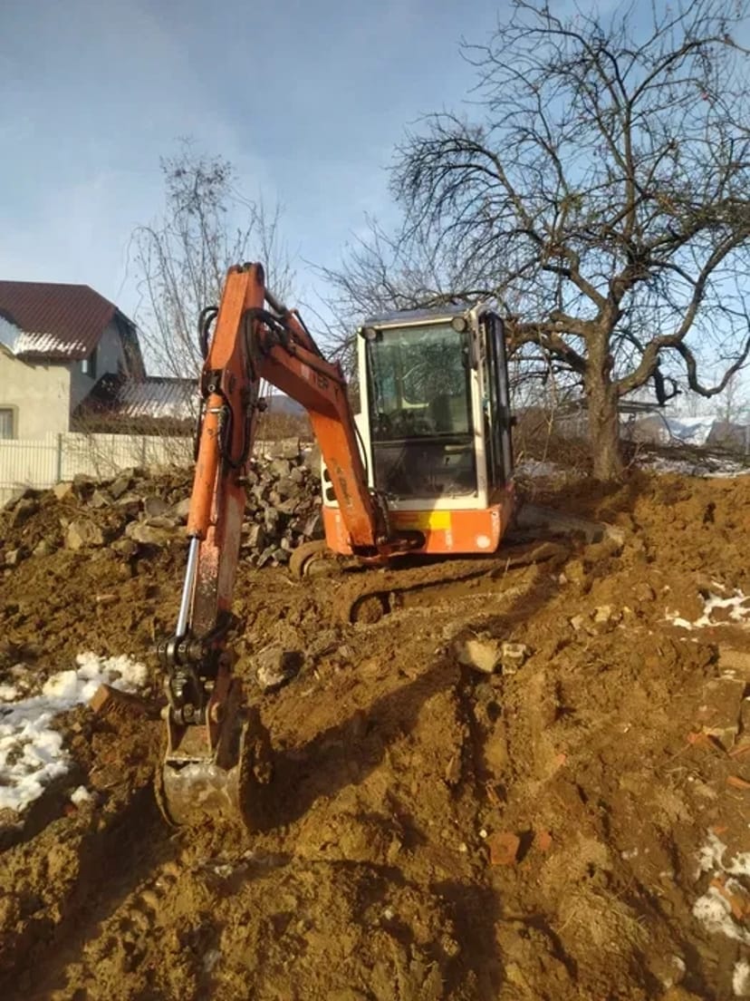Послуги мініекскаватора