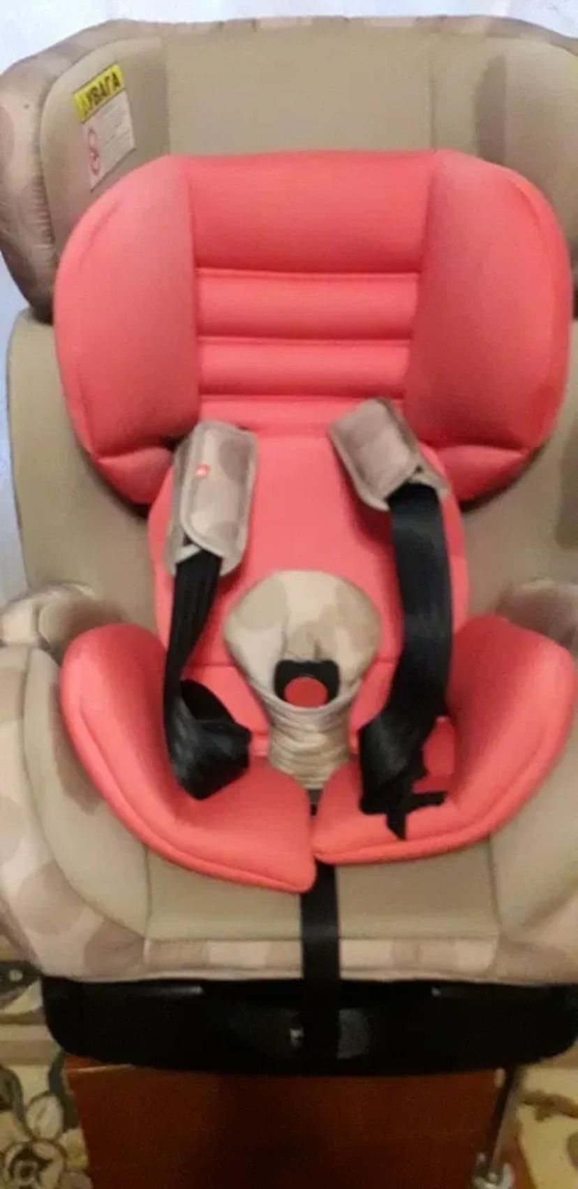 Дитяче автокрісло