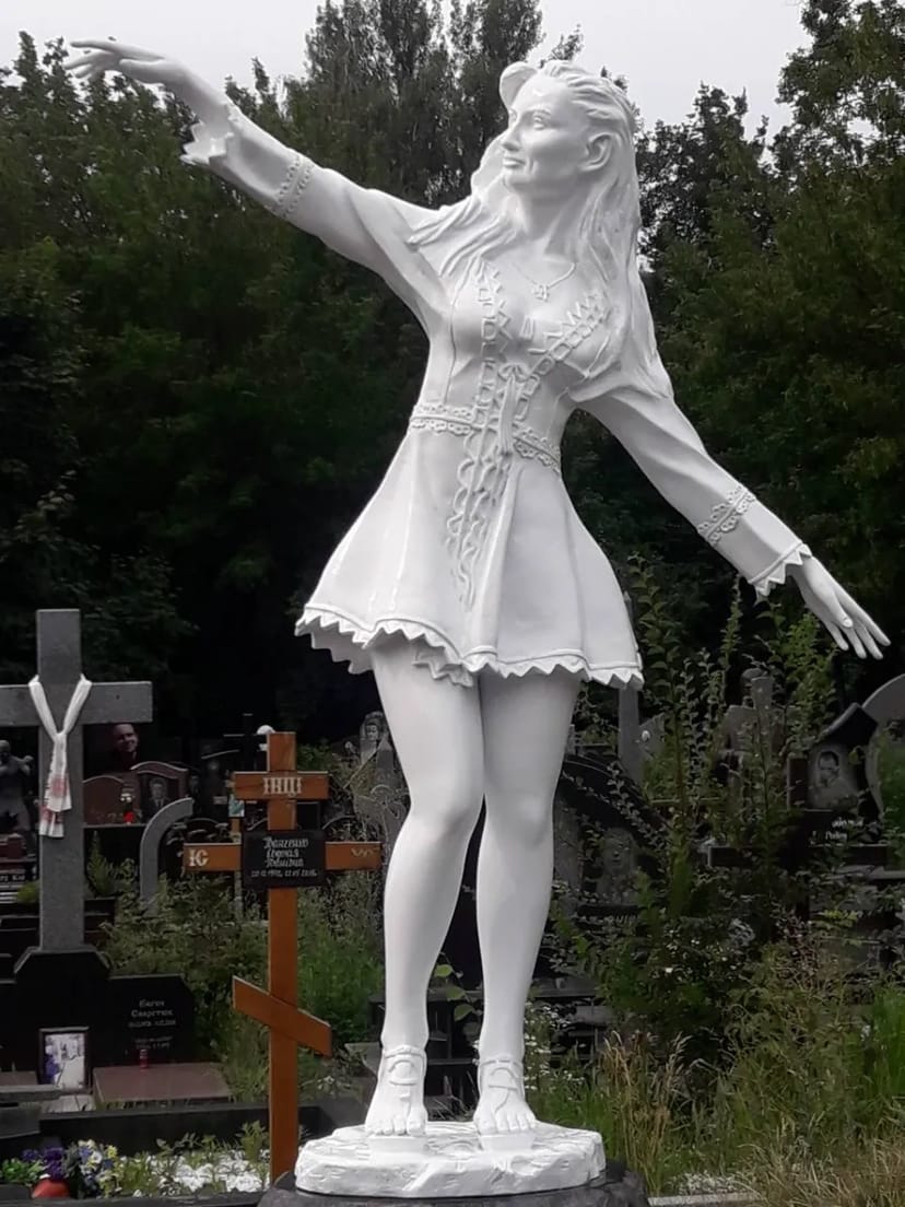 Скульптура-статуя людини на повний зріст, пам'ятник портрет погруддя під замовлення З граніту та мармуру