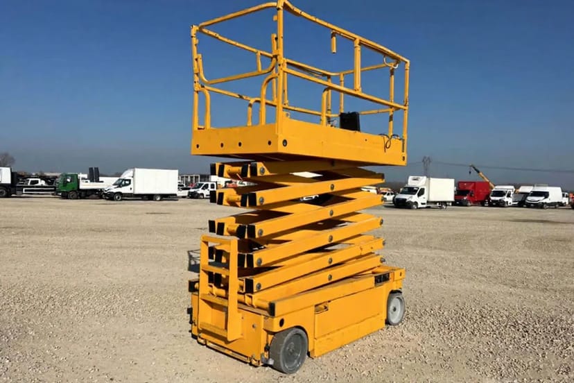 Підйомник ножичний акумуляторний Compact 10N