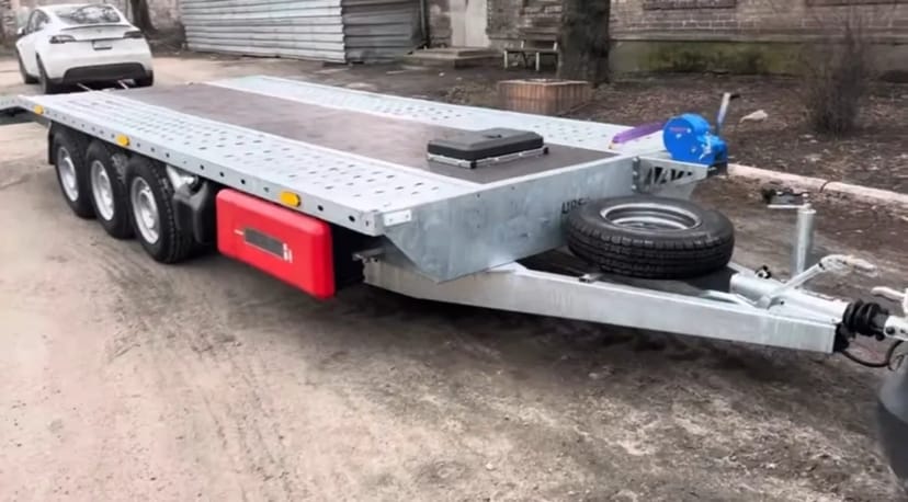  Лафет автовоз эвакуатор 6м. Х 2.1м.