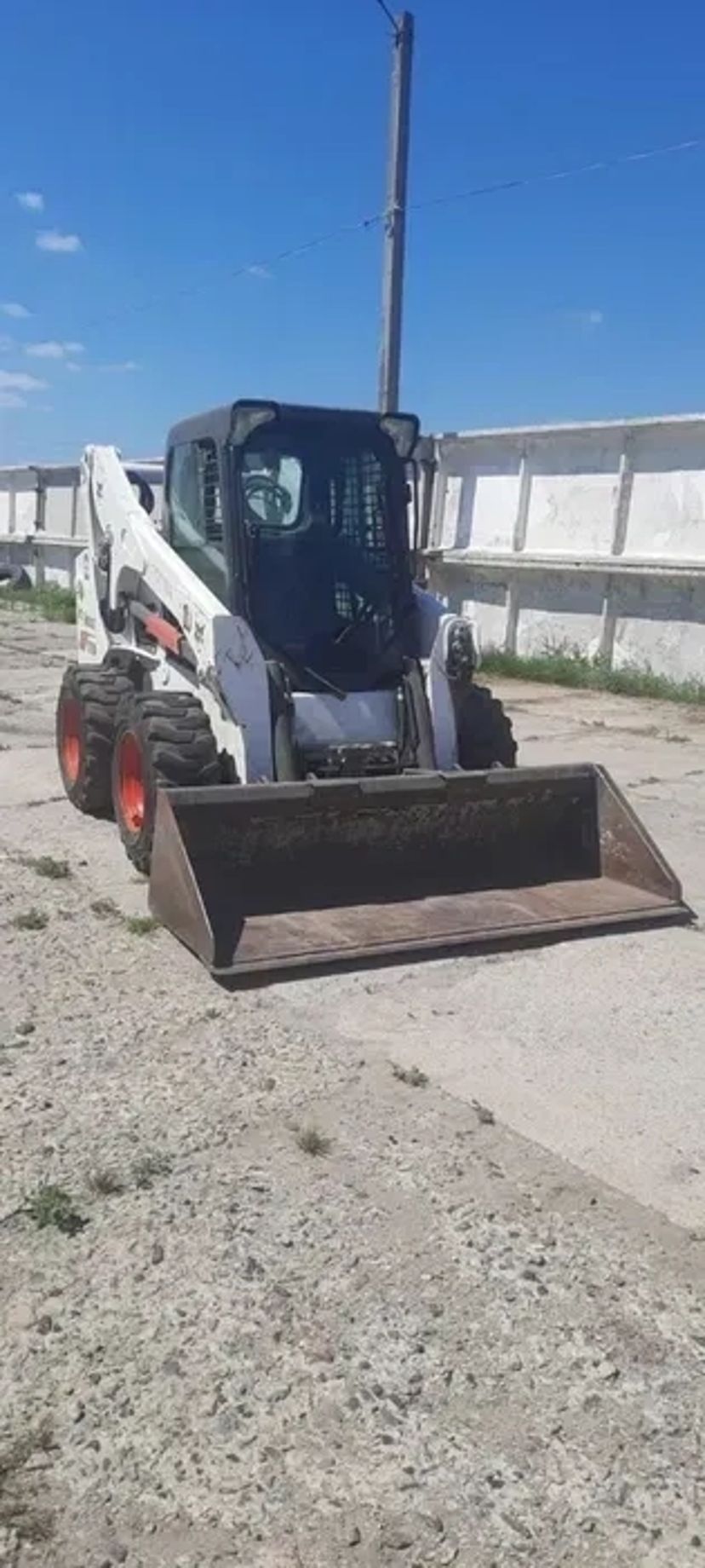 Бобкат s 750