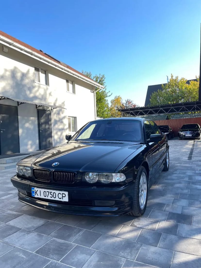 BMW 750i 2001  