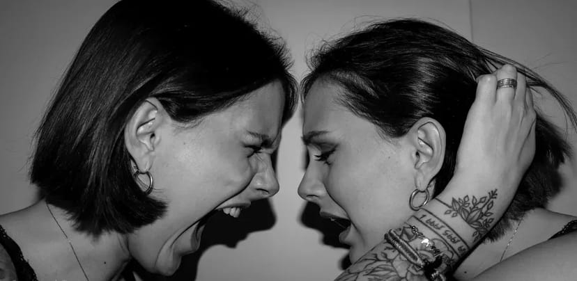 Масаж. Стрес. Спазми в тілі. Судоми. Розслаблюючий масаж.